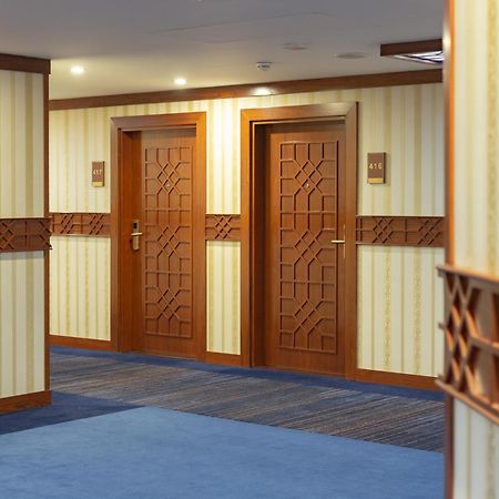 Cristal Erbil Hotel Екстер'єр фото Corridor