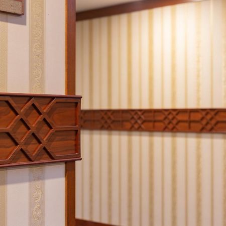 Cristal Erbil Hotel Екстер'єр фото A detail of a shoji
