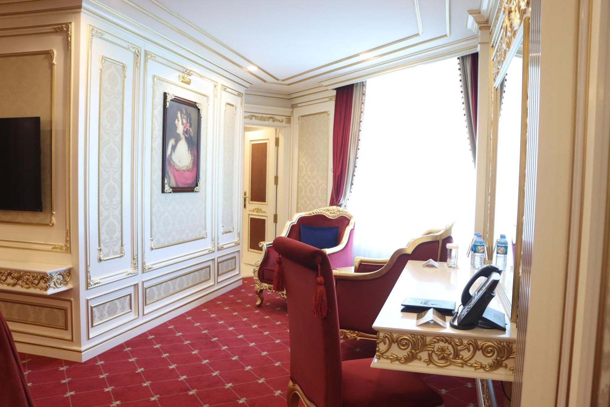 Cristal Erbil Hotel Екстер'єр фото A suite at the hotel