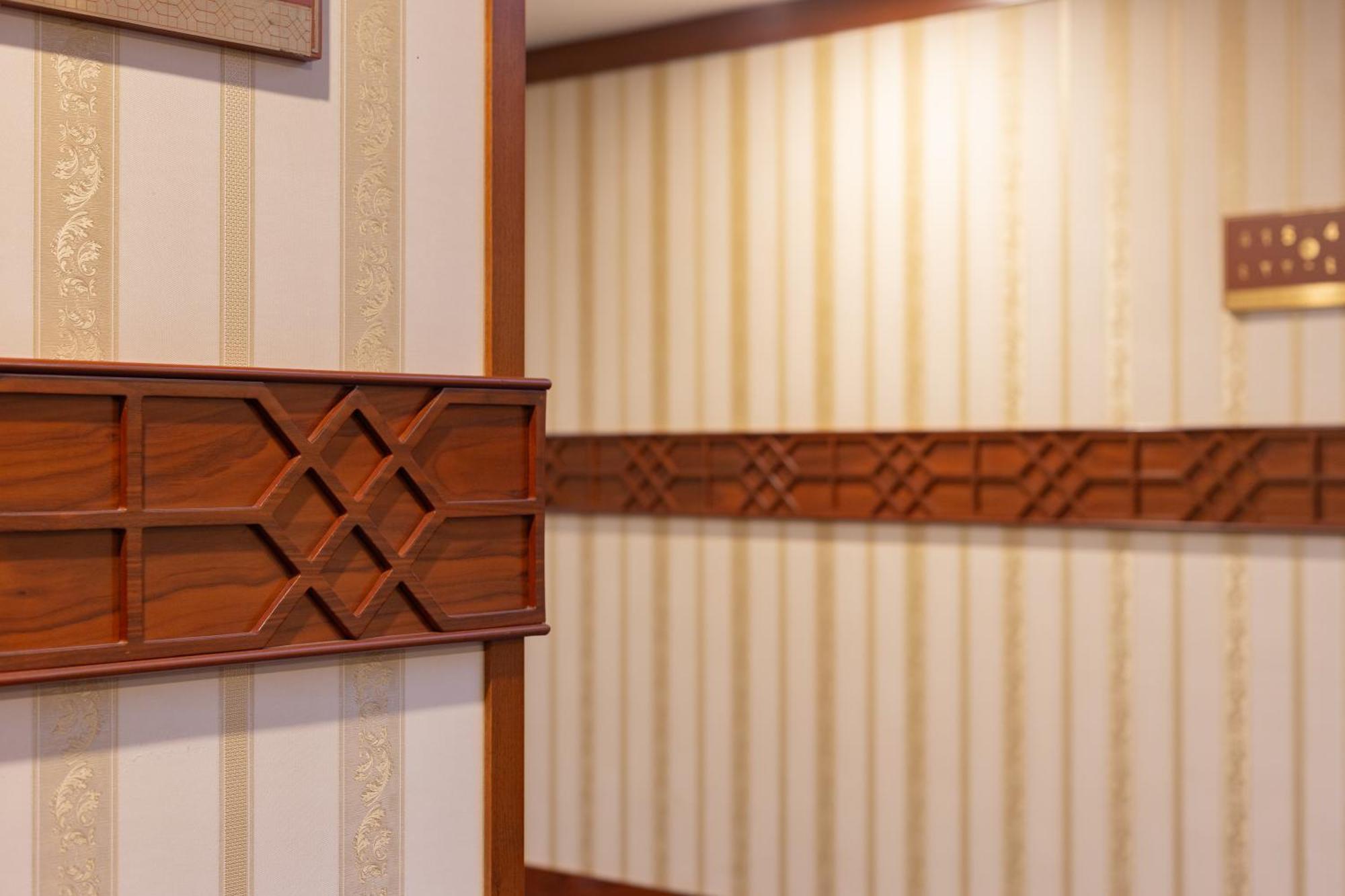 Cristal Erbil Hotel Екстер'єр фото A detail of a shoji