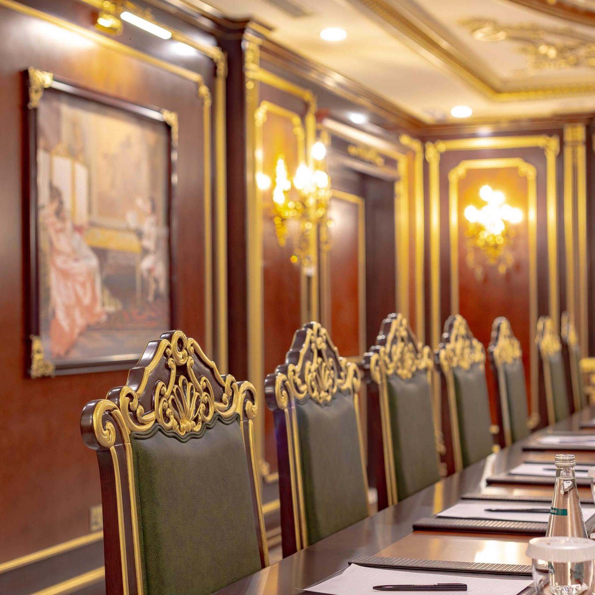 Cristal Erbil Hotel Екстер'єр фото The interior of the restaurant